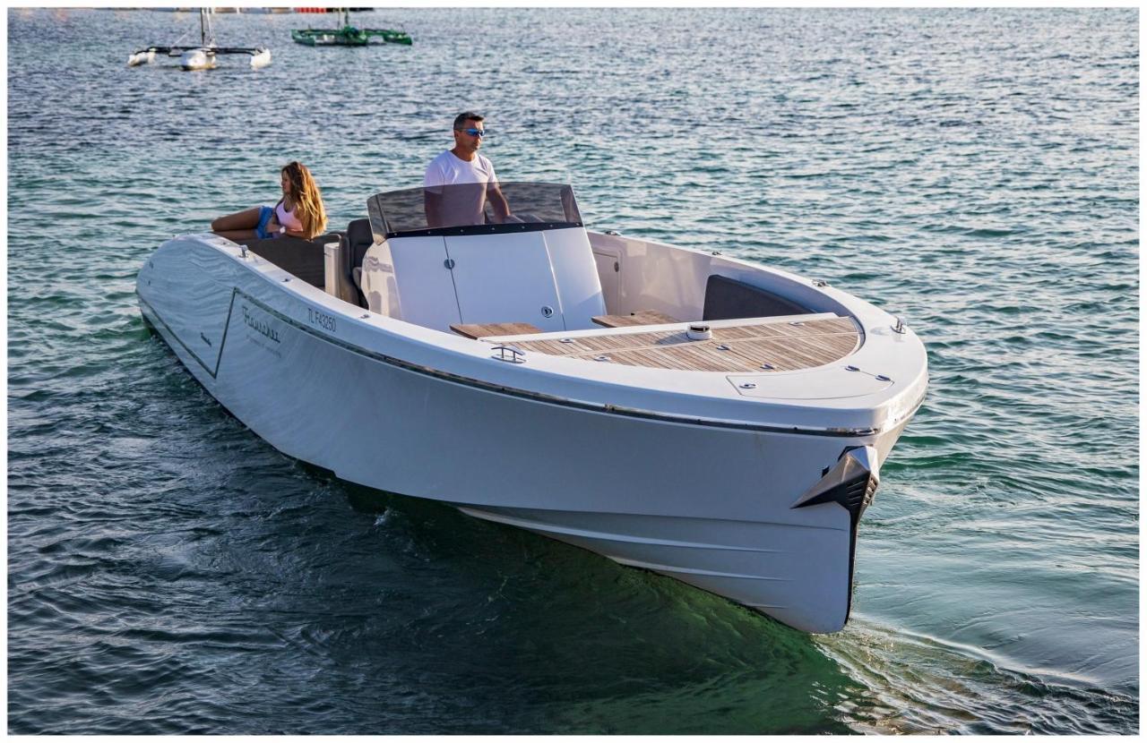 Vyylla Private Resort Saint Tropez Bagian luar foto