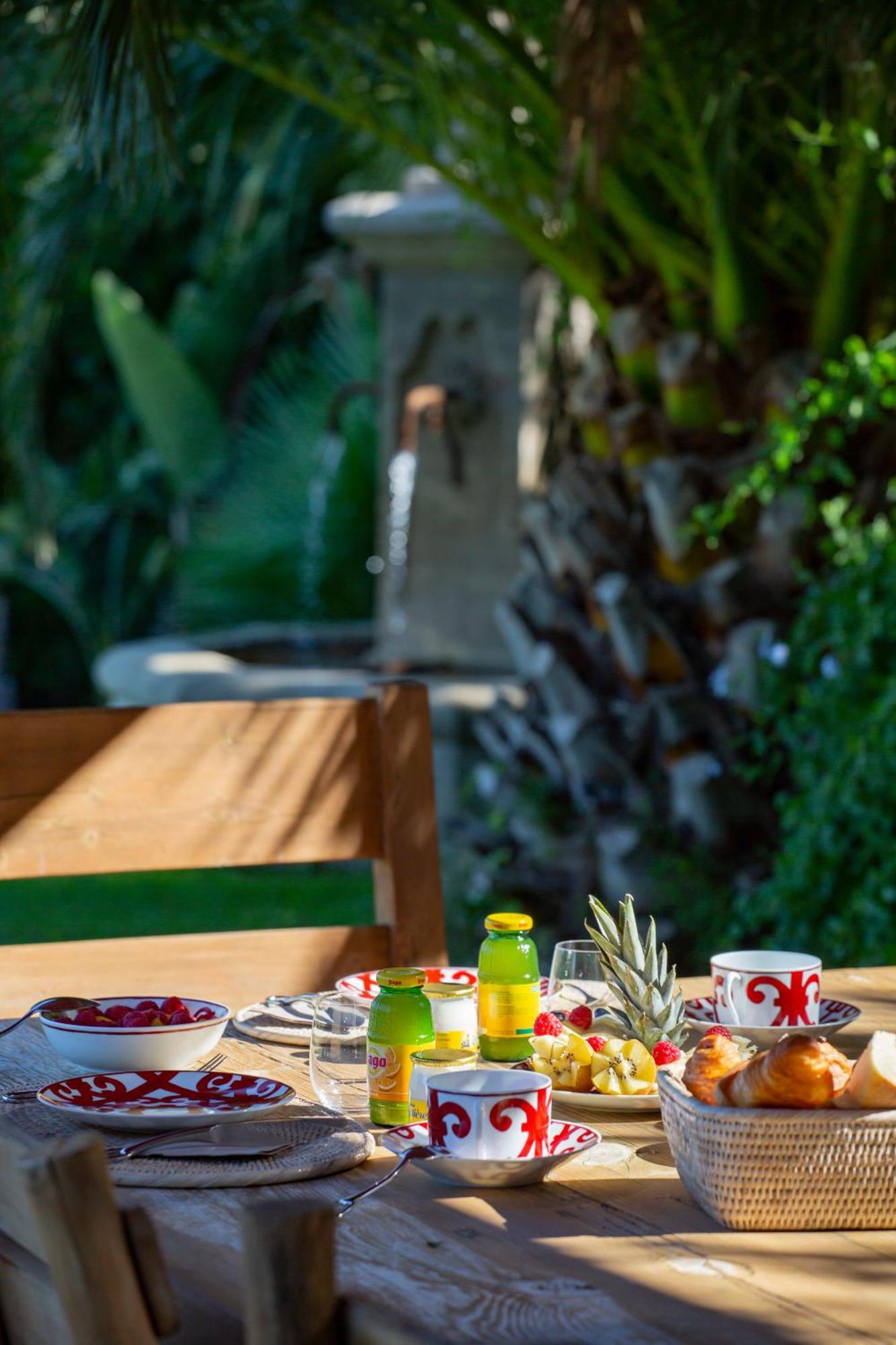 Vyylla Private Resort Saint Tropez Ruang foto
